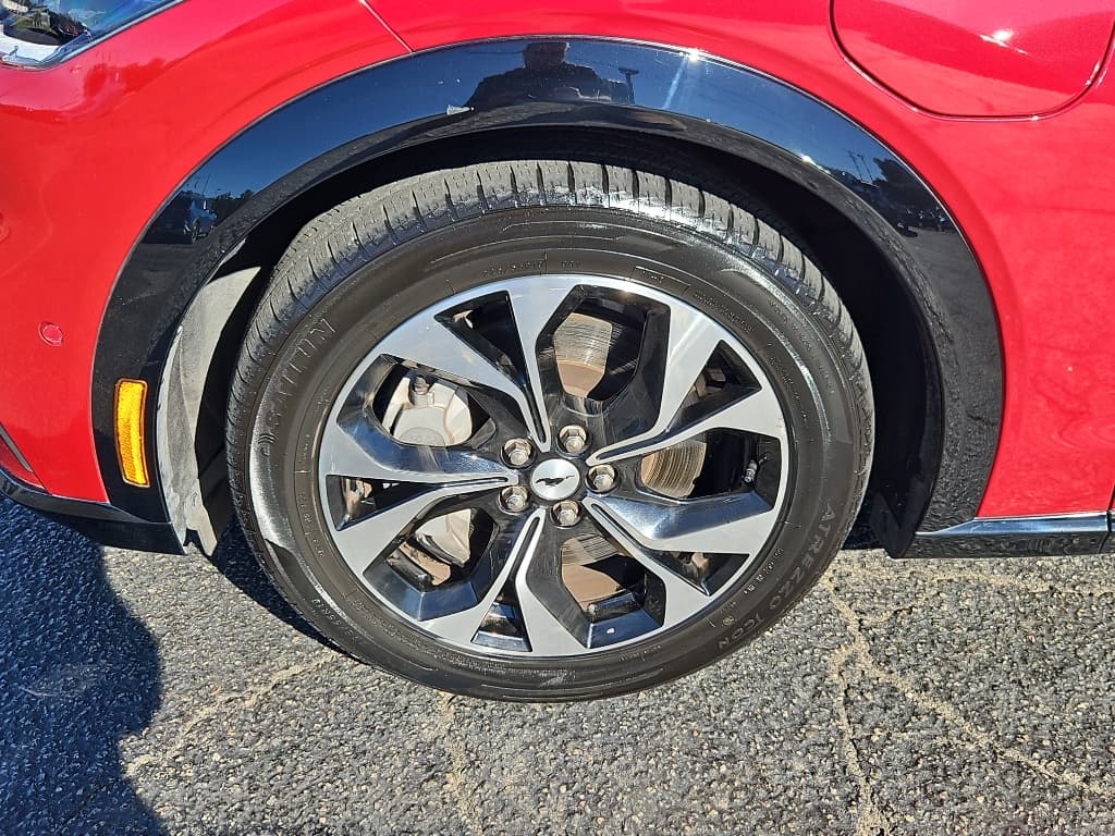 2023 Ford Mustang Mach-E view 29