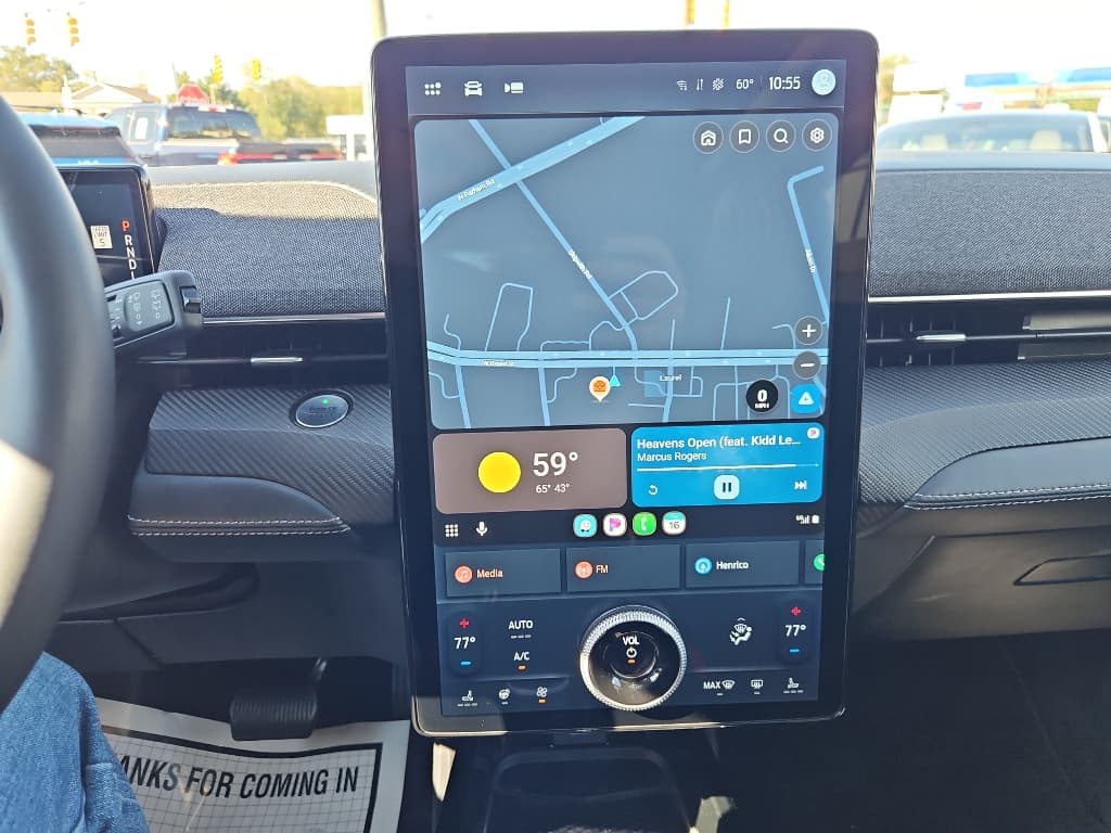 2023 Ford Mustang Mach-E view 11