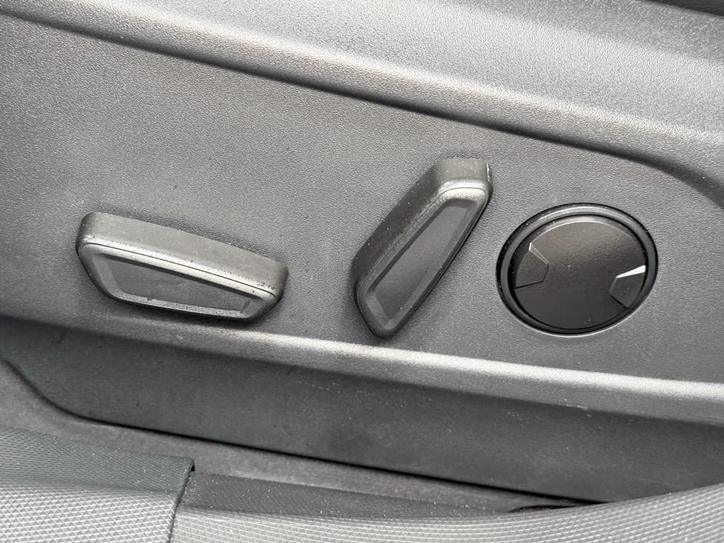 2023 Ford Mustang Mach-E view 6