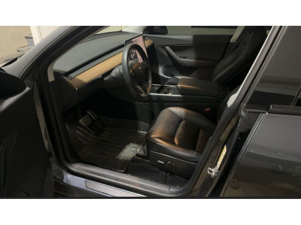 2020 Tesla Model Y view 5