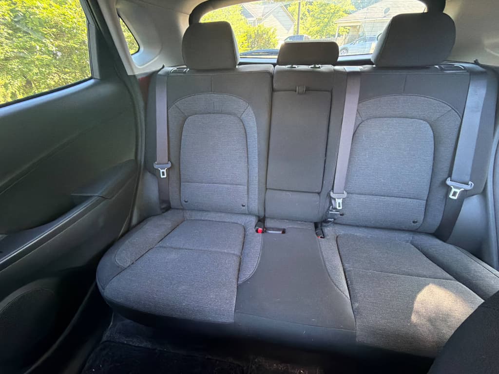 2023 Hyundai Kona EV view 6
