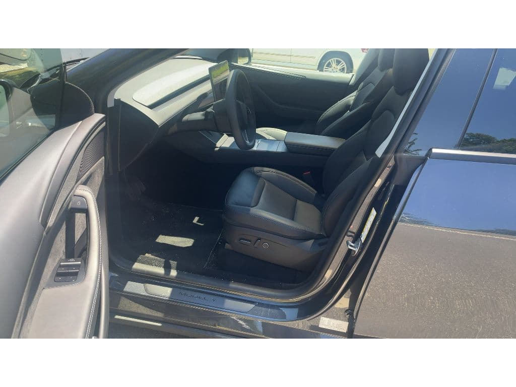 2026 Tesla Model Y view 3
