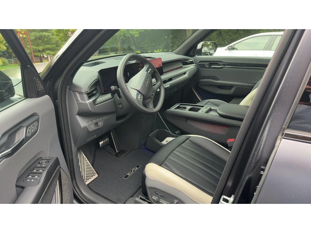2026 Kia EV9 view 5
