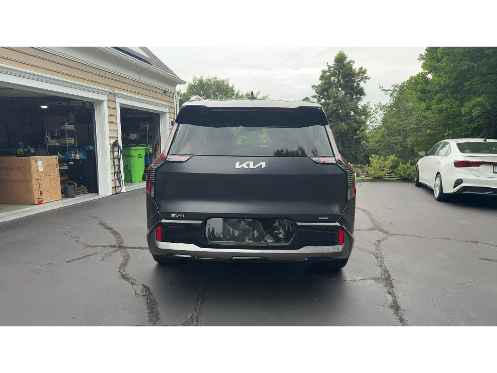 2026 Kia EV9 view 4
