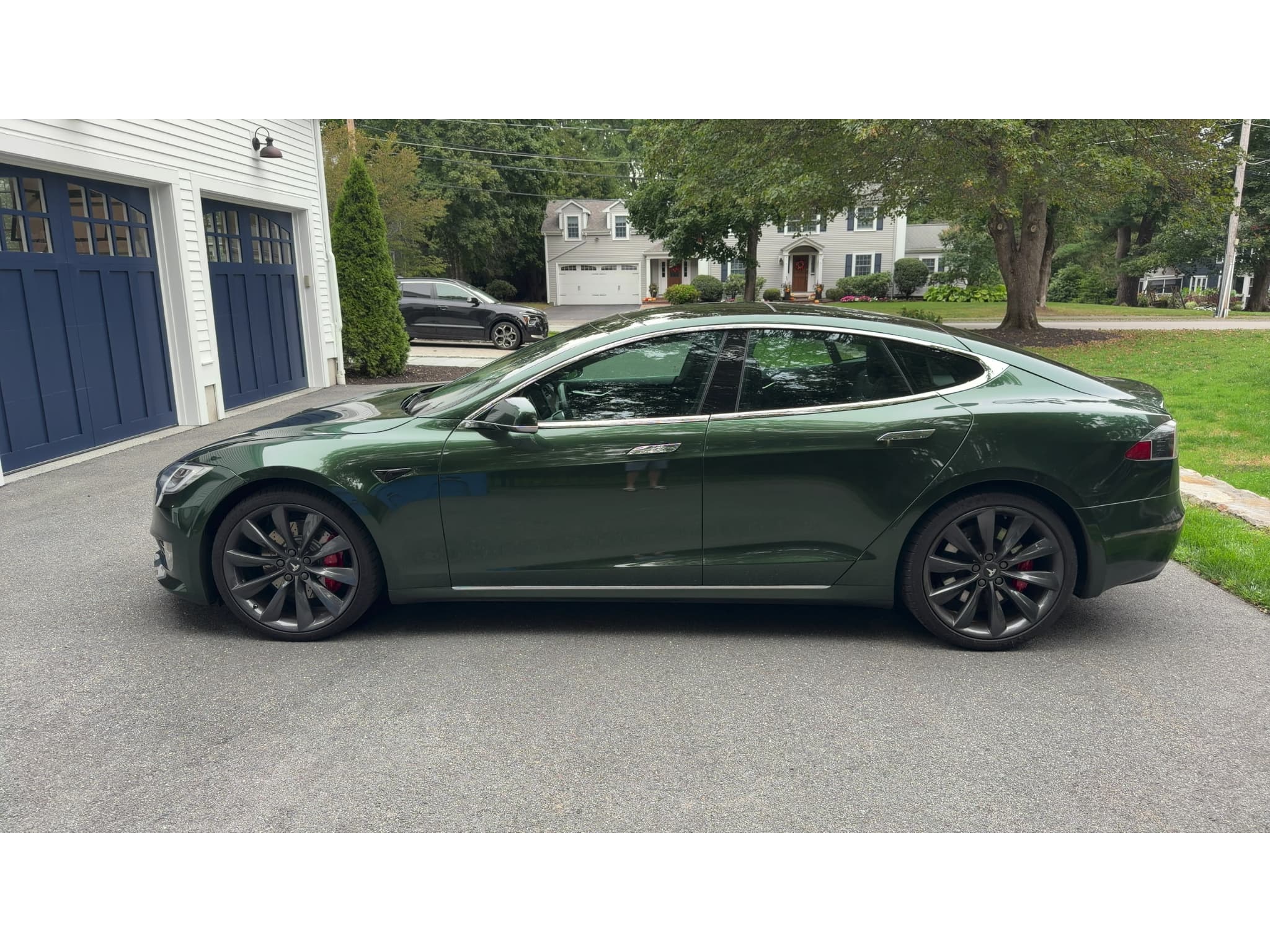2017 Tesla Model S view 2