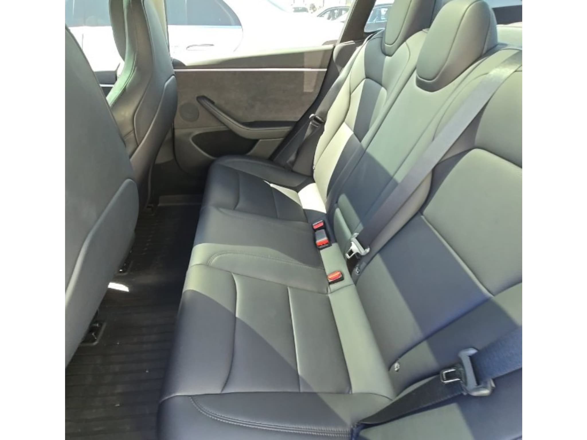 2024 Tesla Model 3 view 6