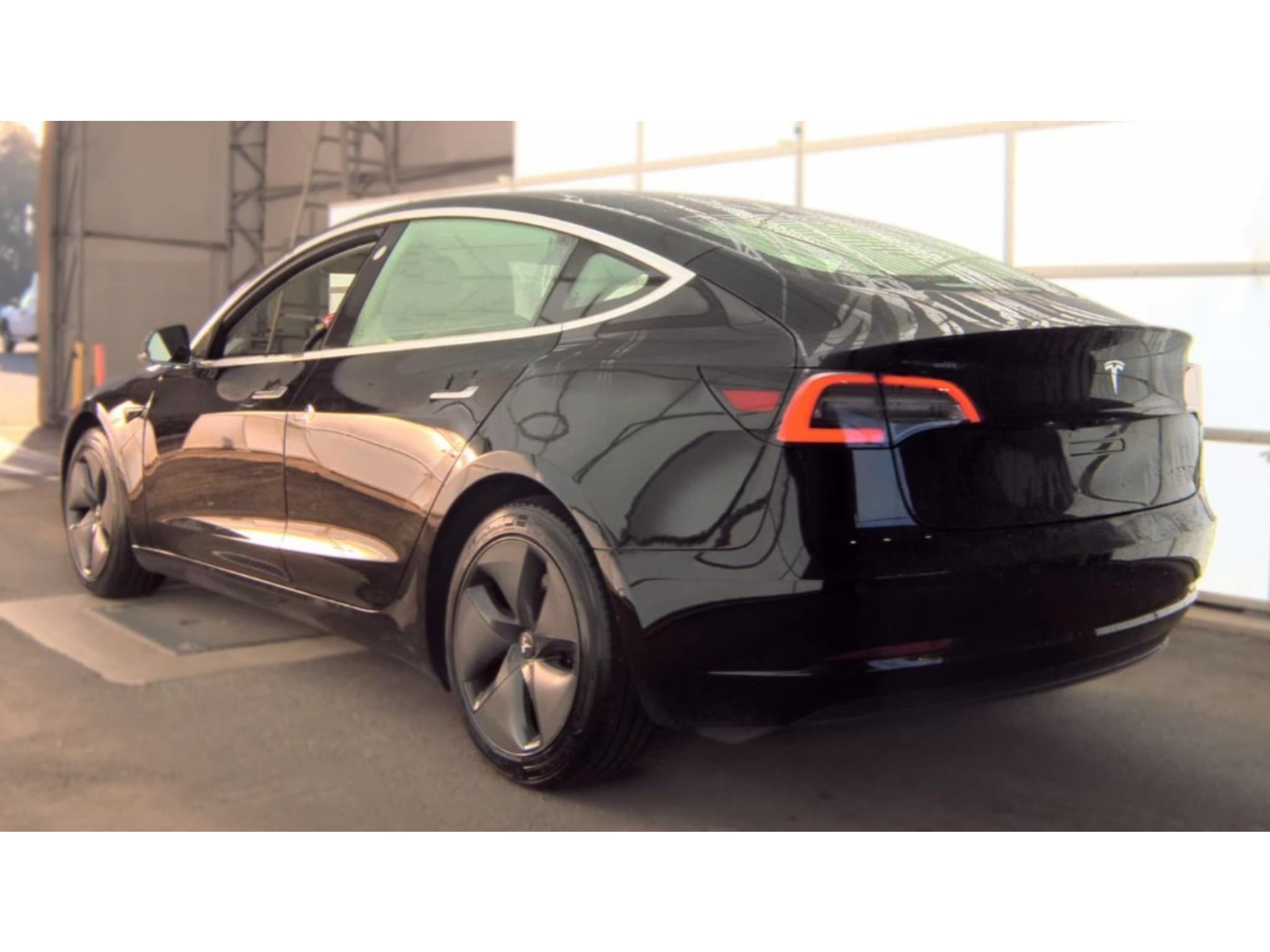 2018 Tesla Model 3 view 2