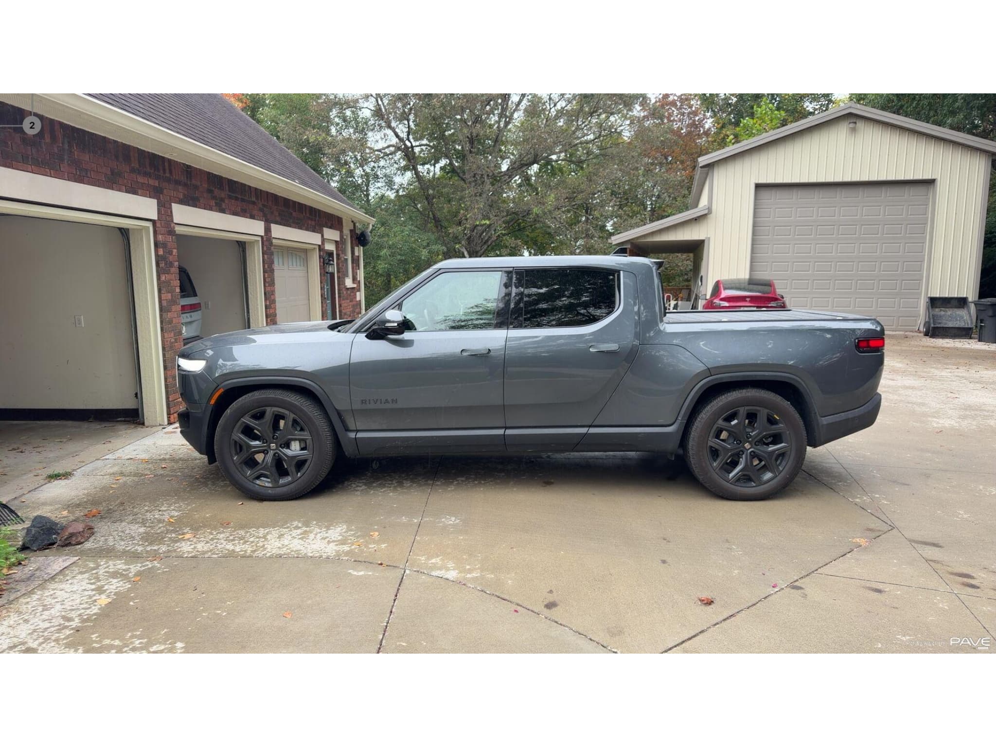 2025 Rivian R1T view 2