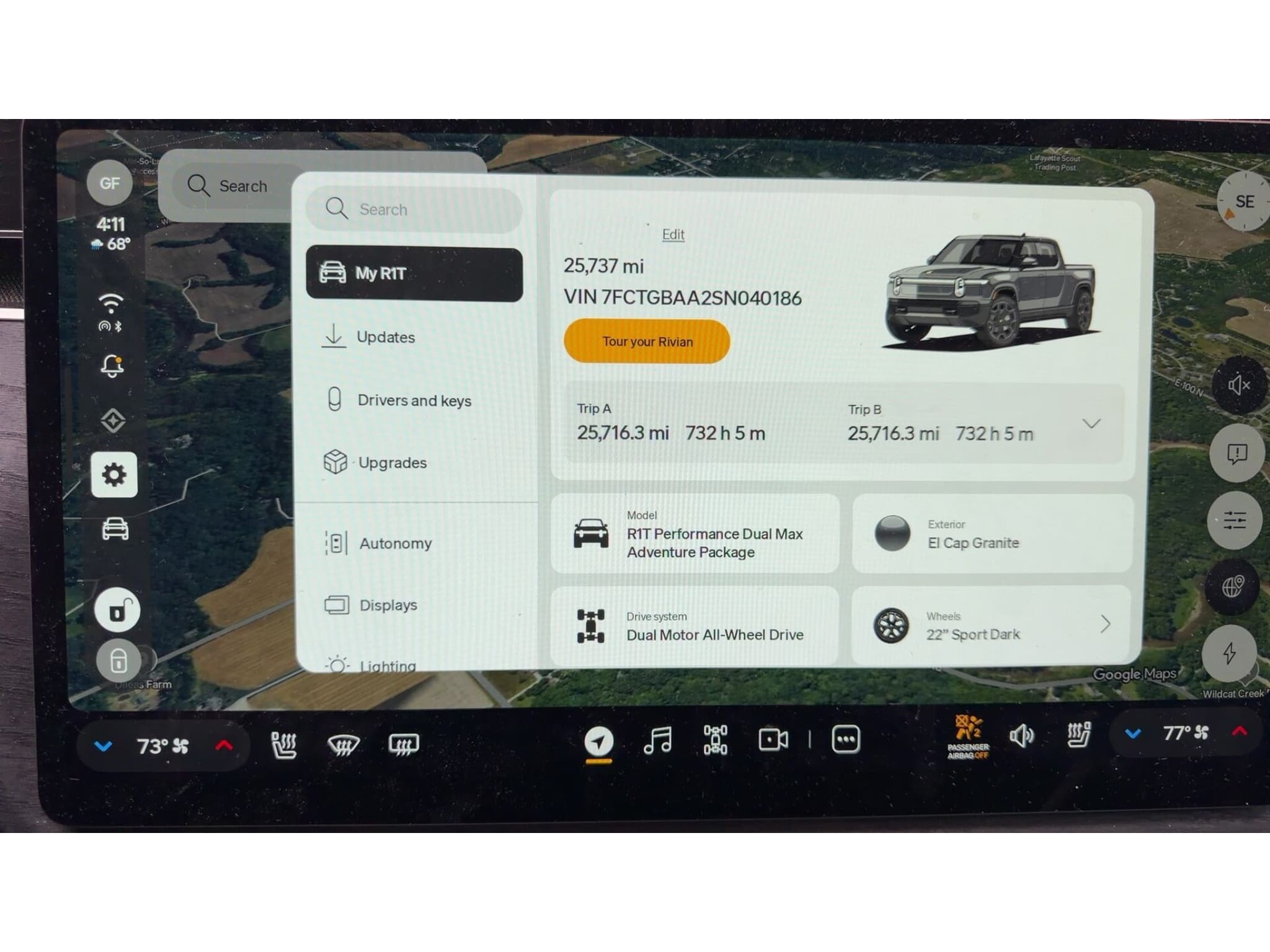 2025 Rivian R1T view 6