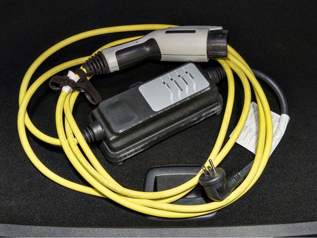 2023 BMW 3 series view 6