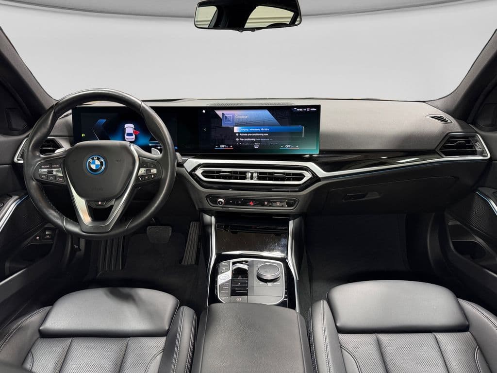 2023 BMW 3 series view 7