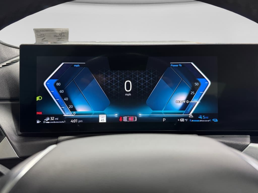 2023 BMW 3 series view 10