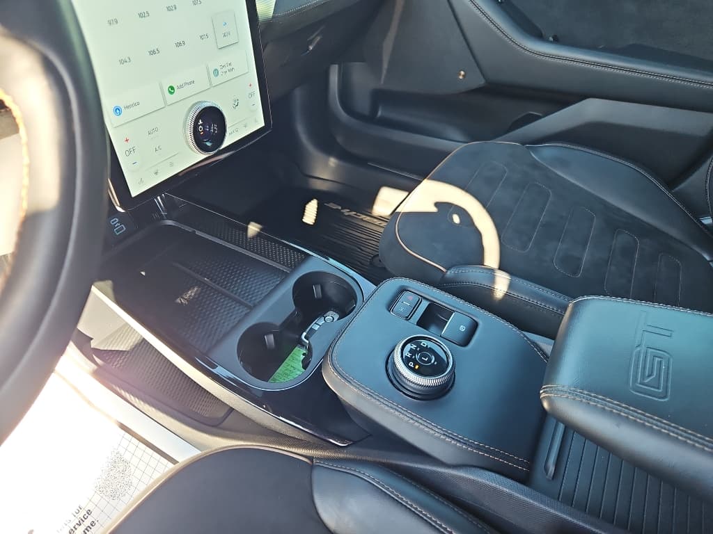 2021 Ford Mustang Mach-E view 17
