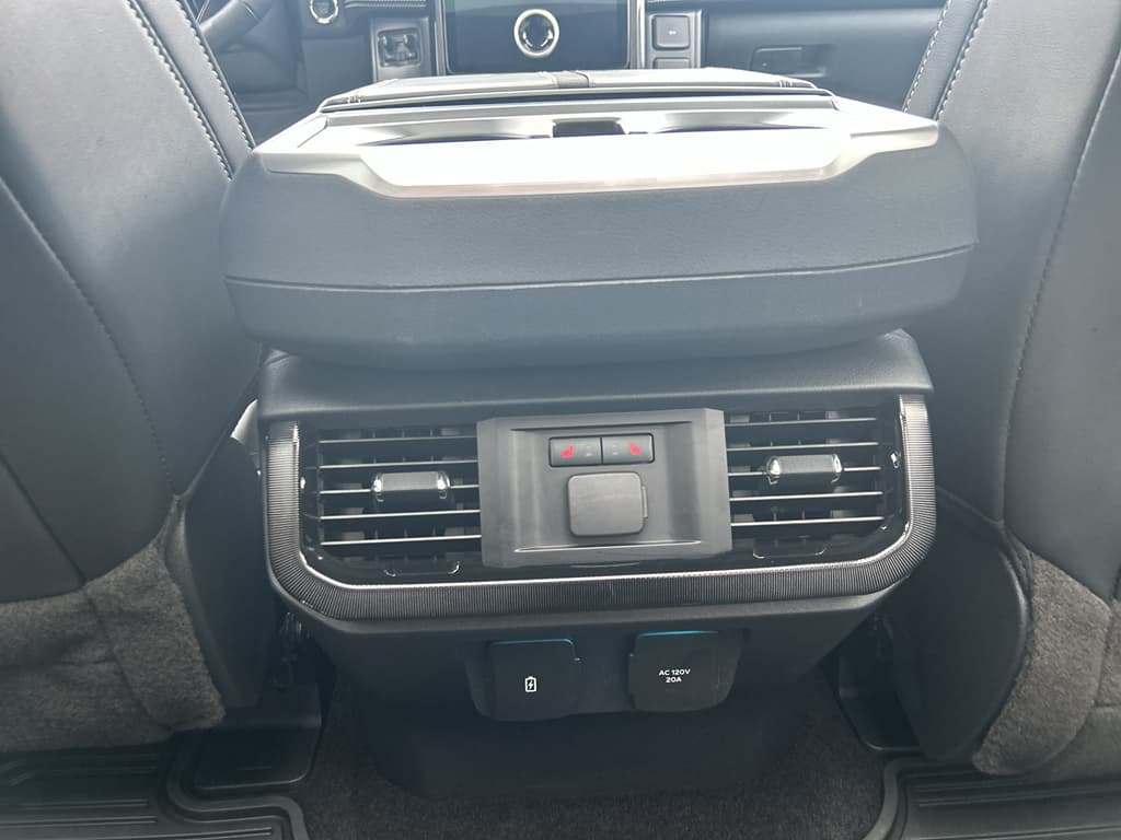 2023 Ford F-150 Lightning view 22