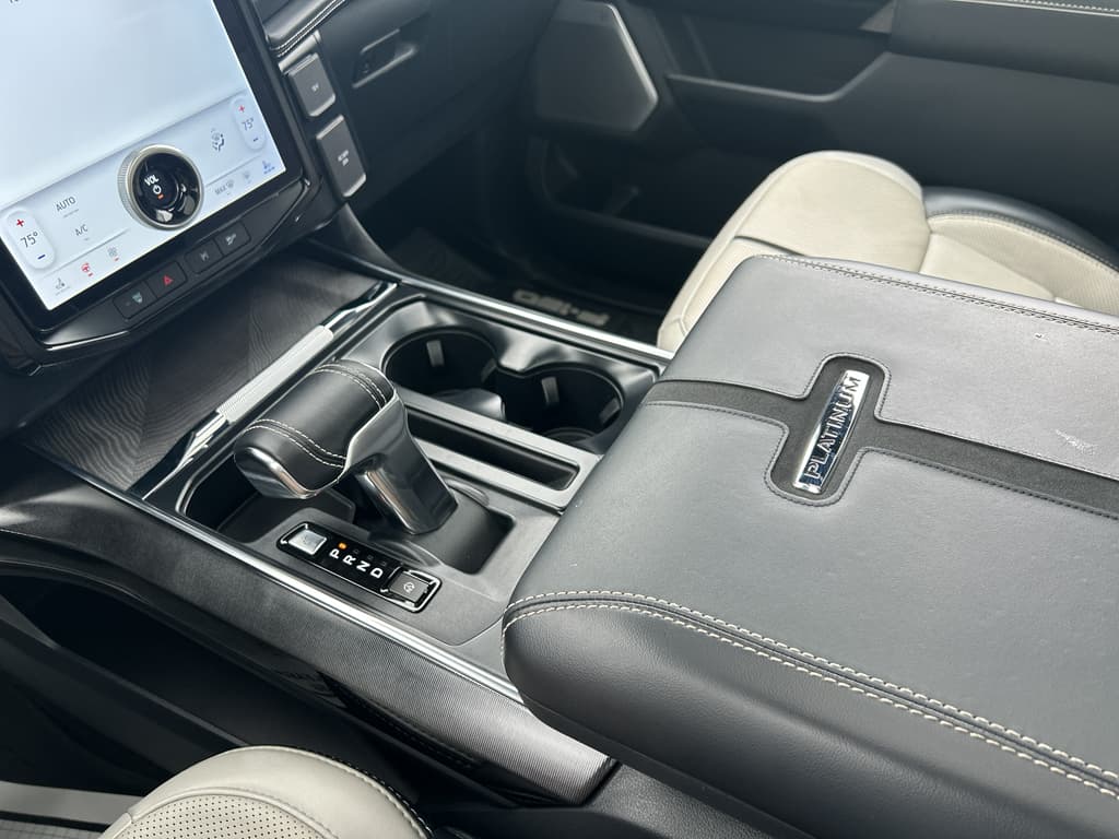 2023 Ford F-150 Lightning view 15