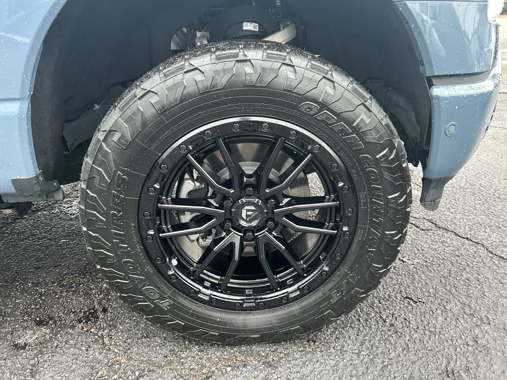 2023 Ford F-150 Lightning view 30