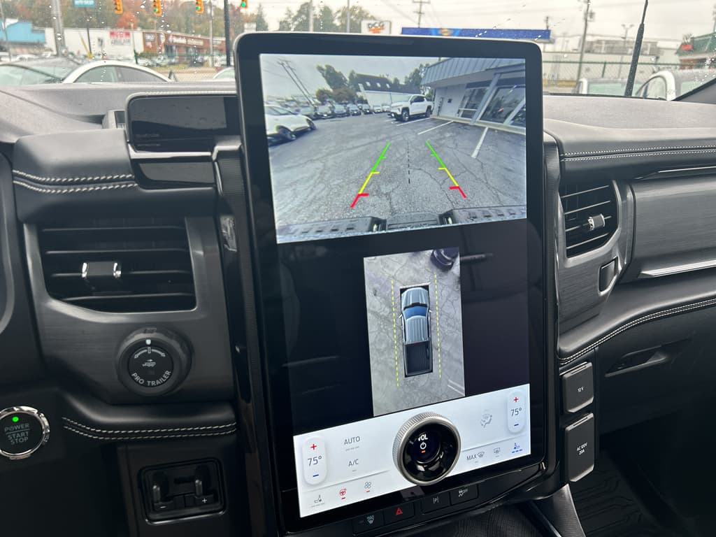 2023 Ford F-150 Lightning view 10