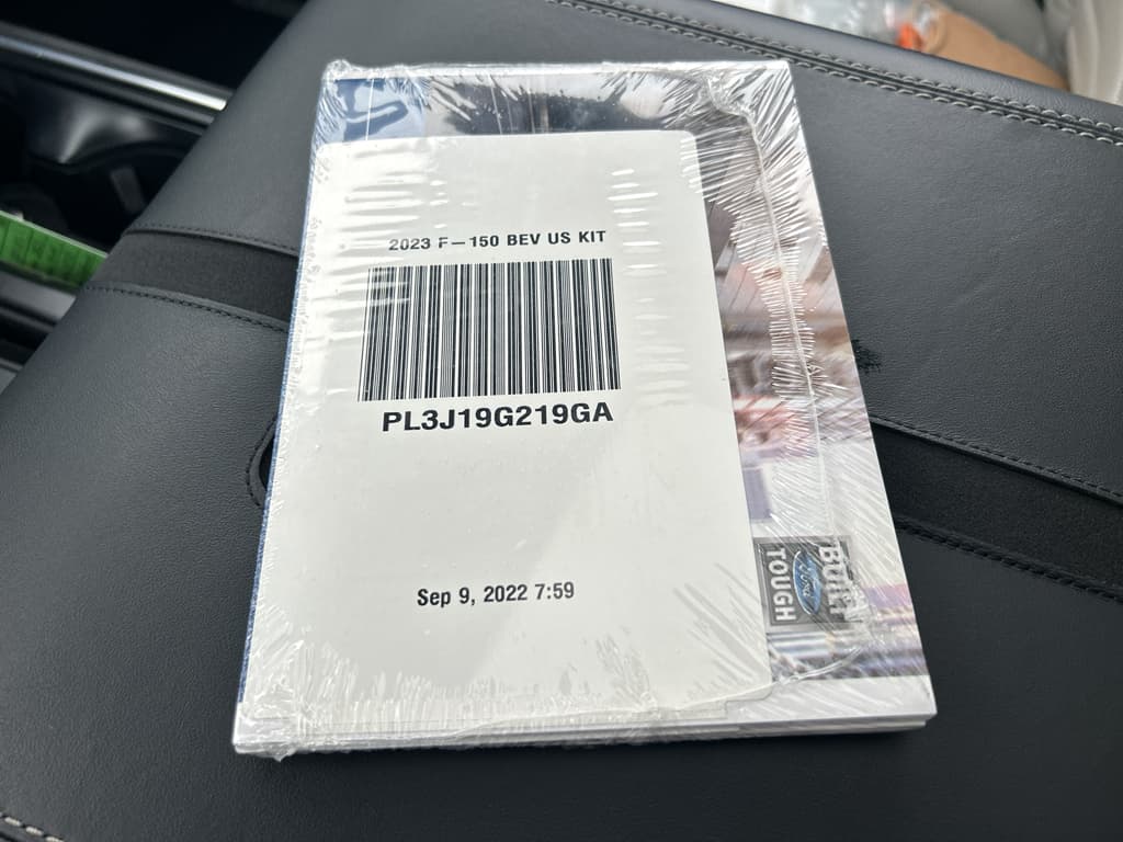 2023 Ford F-150 Lightning view 18