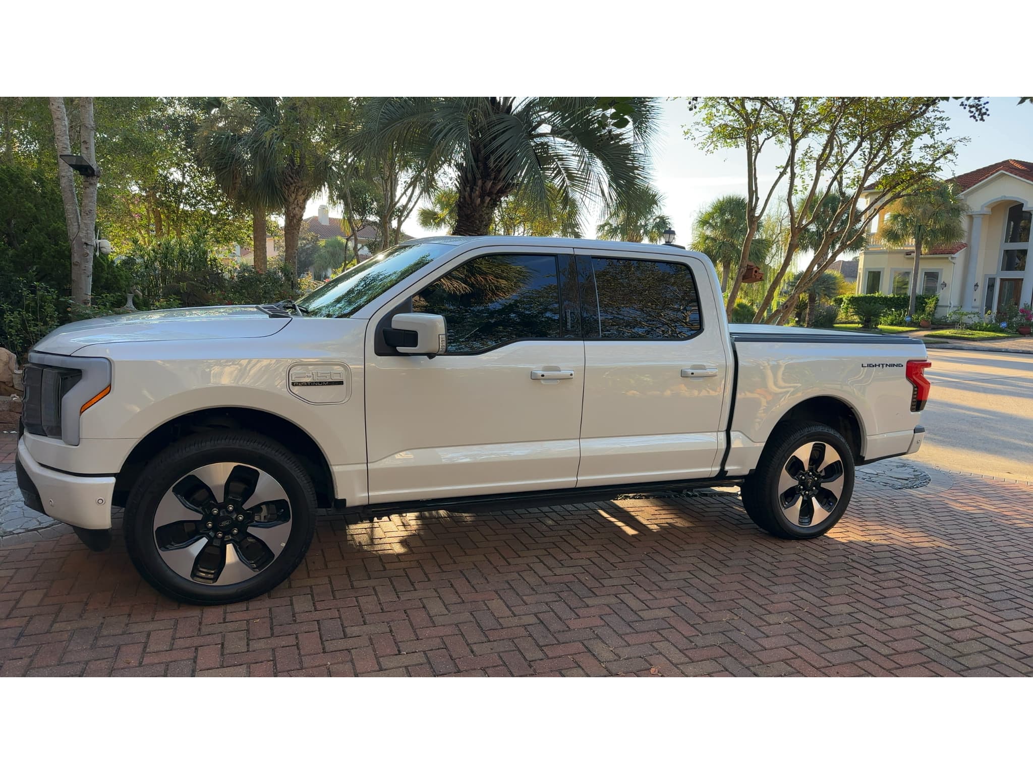 2025 Ford F-150 Lightning view 2