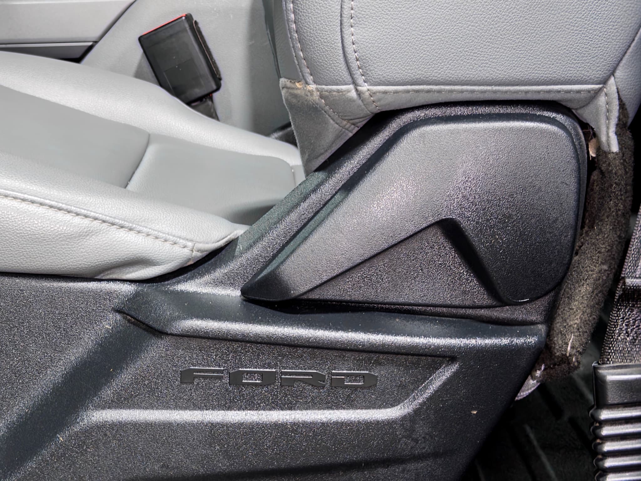 2022 Ford F-150 Lightning view 7