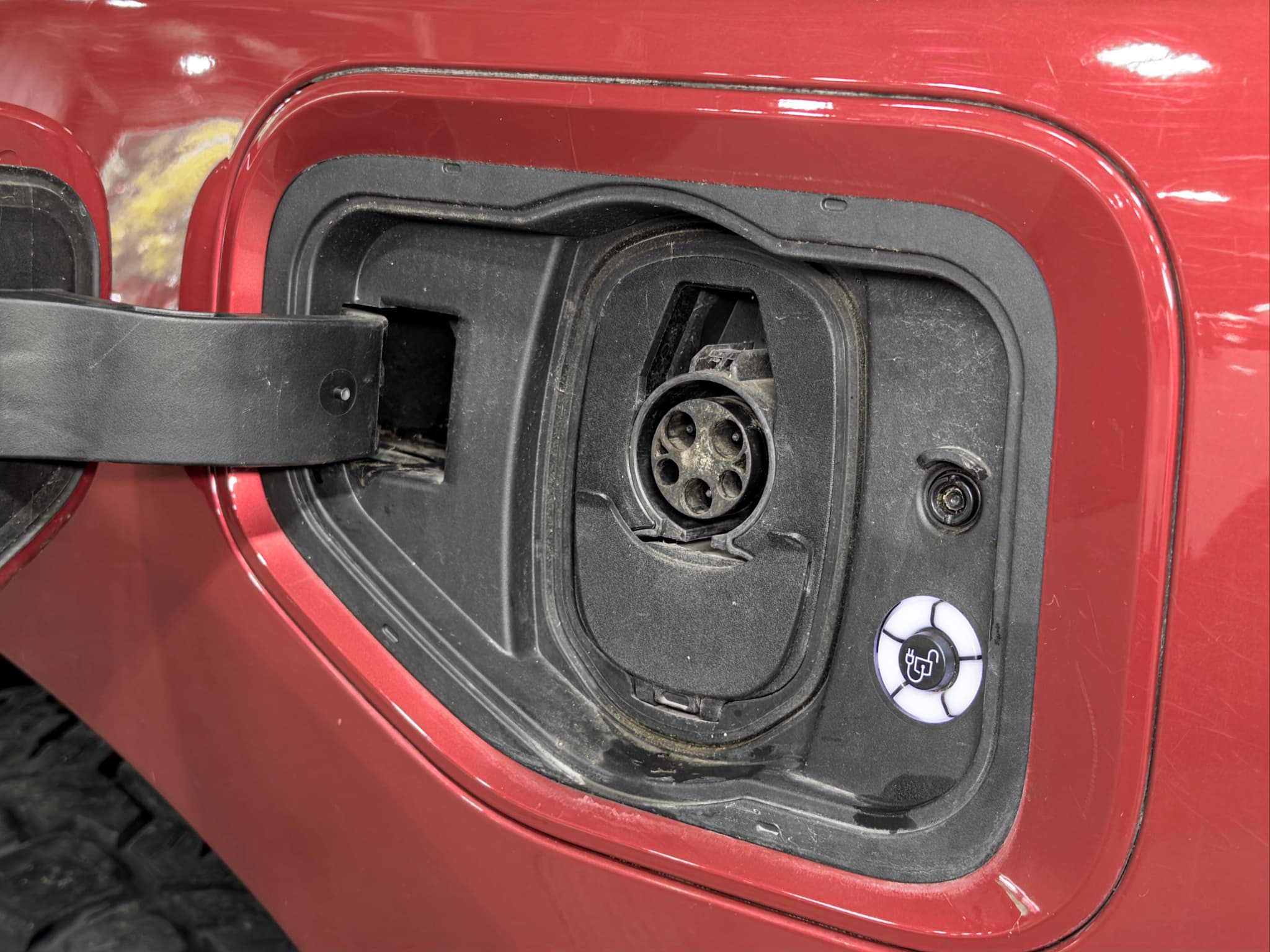 2022 Ford F-150 Lightning view 5