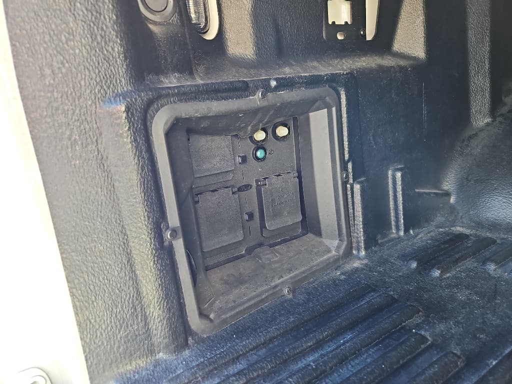 2022 Ford F-150 Lightning view 26