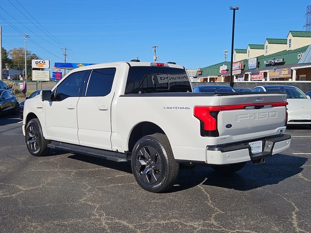 2022 Ford F-150 Lightning view 2