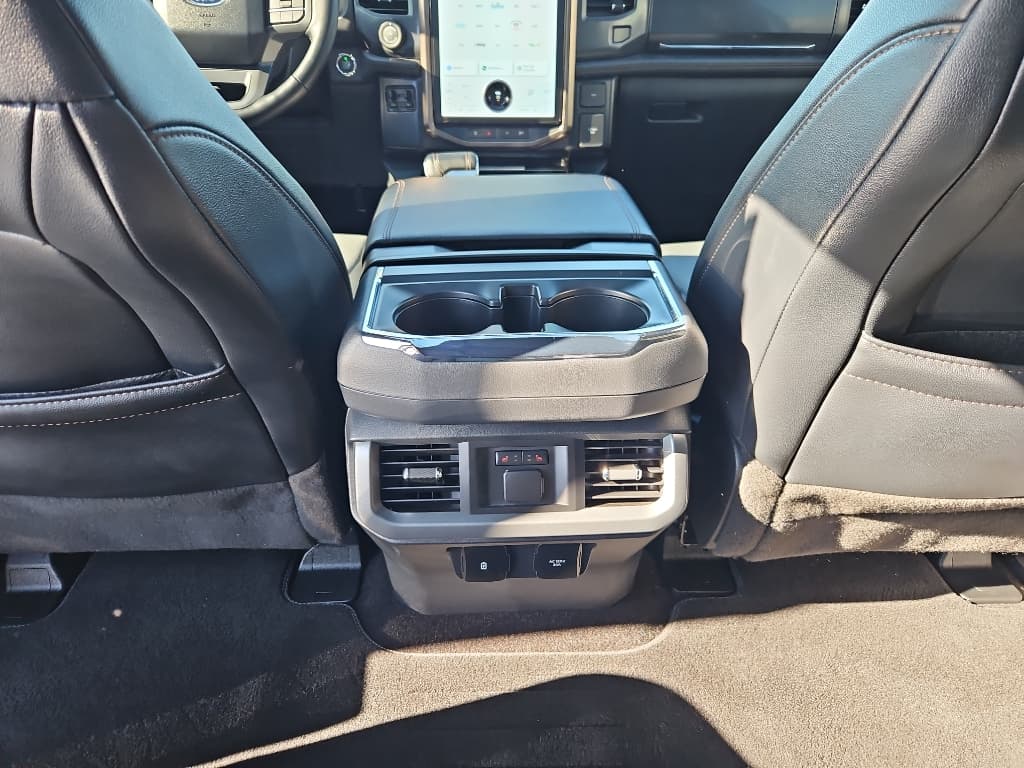 2022 Ford F-150 Lightning view 22