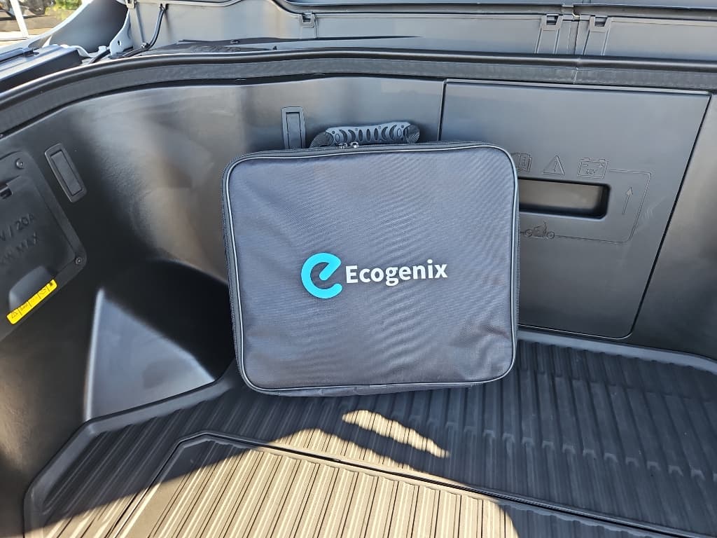 2022 Ford F-150 Lightning view 6