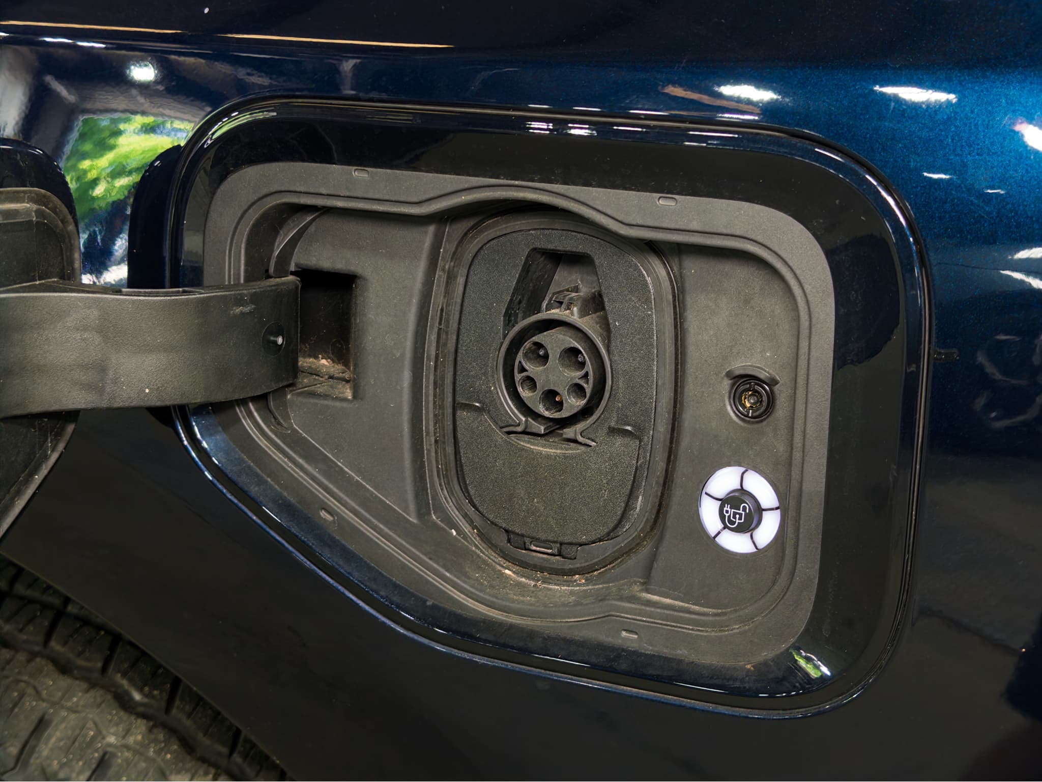 2023 Ford F-150 Lightning view 5
