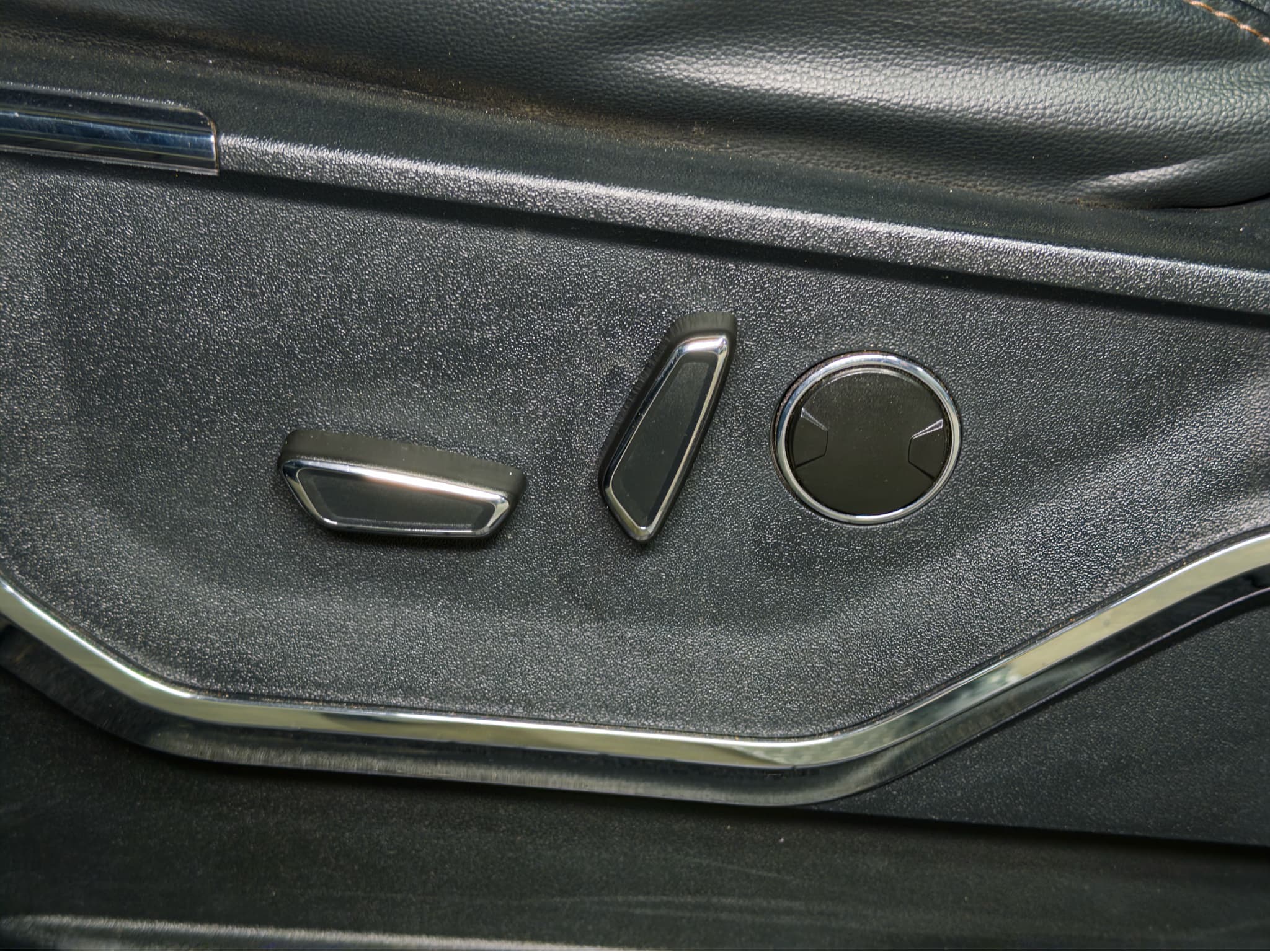 2023 Ford F-150 Lightning view 7