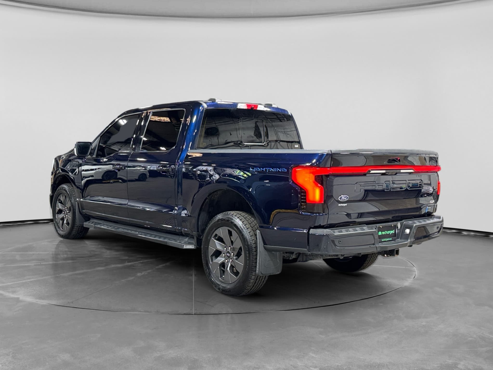 2023 Ford F-150 Lightning view 2