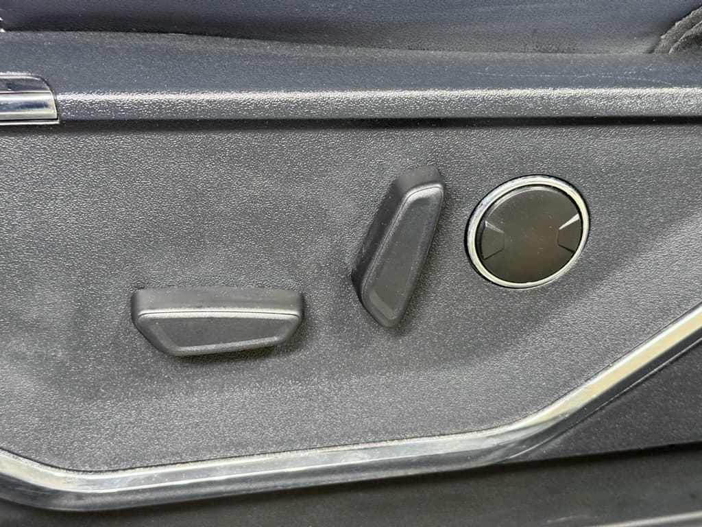 2023 Ford F-150 Lightning view 6