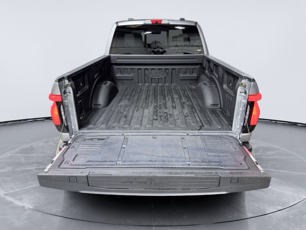 2023 Ford F-150 Lightning view 28