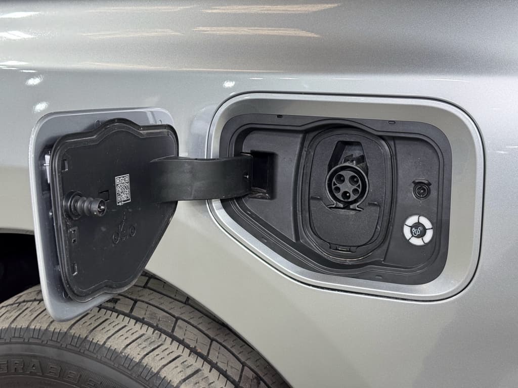 2023 Ford F-150 Lightning view 5