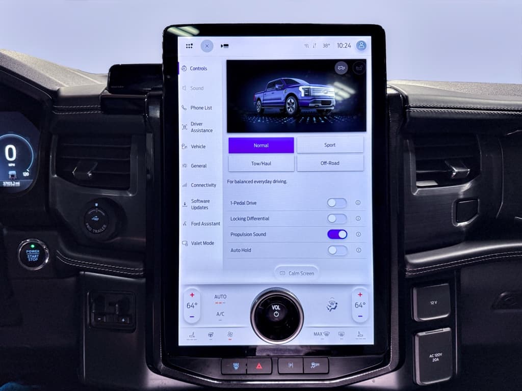 2023 Ford F-150 Lightning view 13