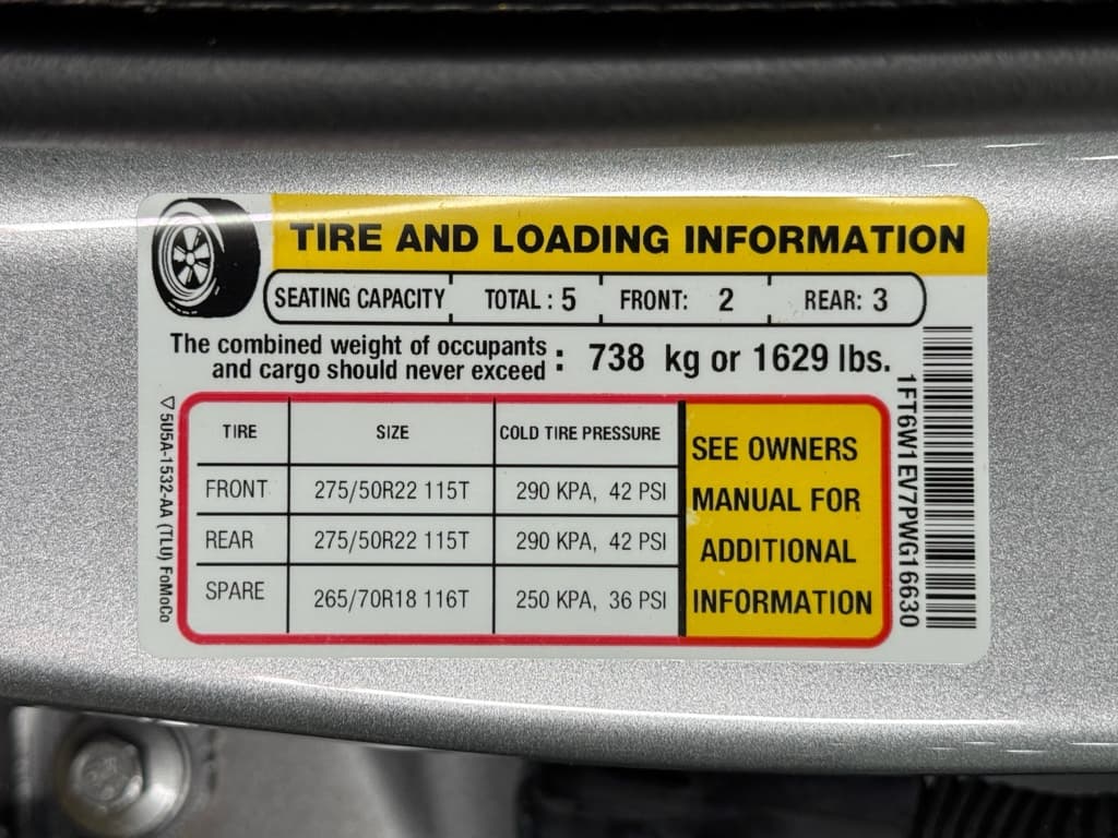 2023 Ford F-150 Lightning view 32