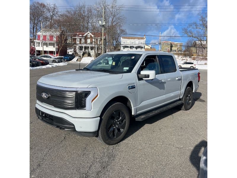 2025 Ford F-150 Lightning view 1