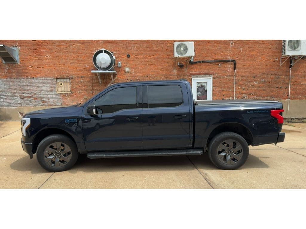 2024 Ford F-150 Lightning view 2