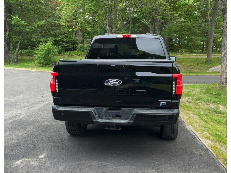 2024 Ford F-150 Lightning view 4