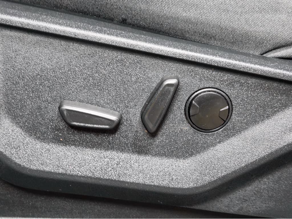 2024 Ford F-150 Lightning view 6