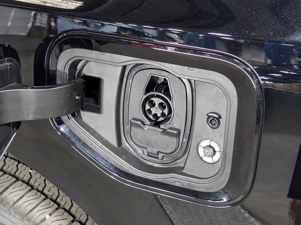 2025 Ford F-150 Lightning view 5