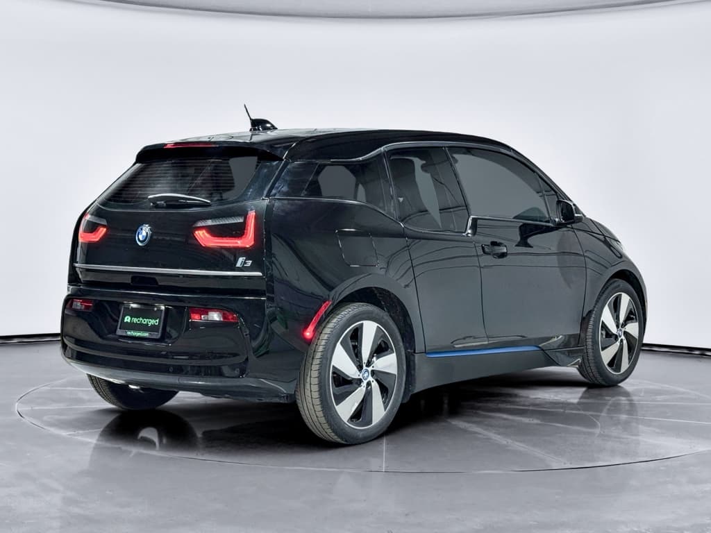 2021 BMW i3 view 3