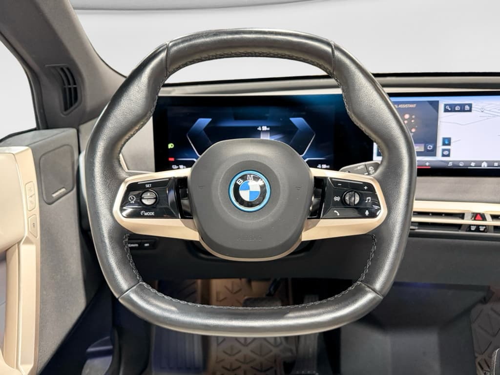 2024 BMW iX