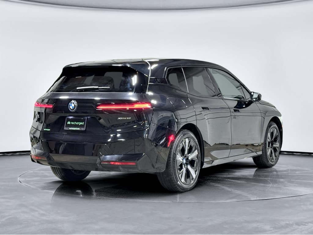 2024 BMW iX view 3