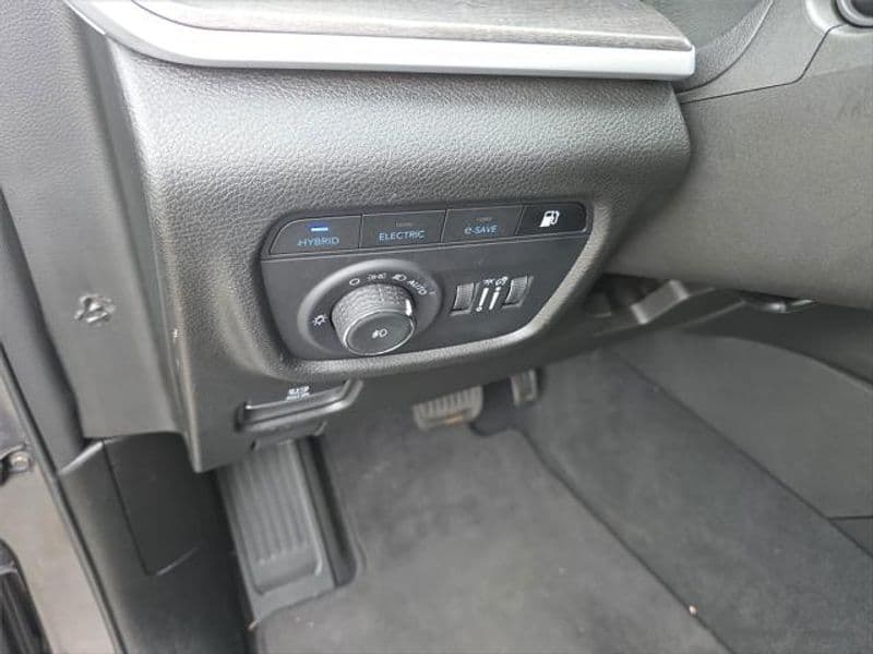 2024 Jeep Grand Cherokee 4xe view 18