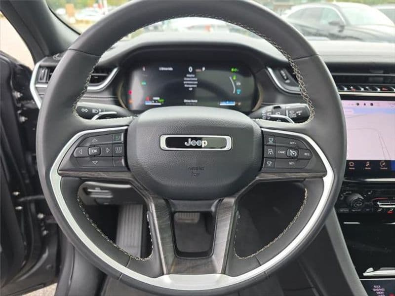 2024 Jeep Grand Cherokee 4xe view 21