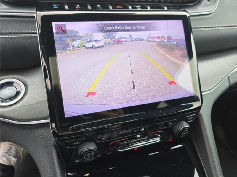 2024 Jeep Grand Cherokee 4xe view 30