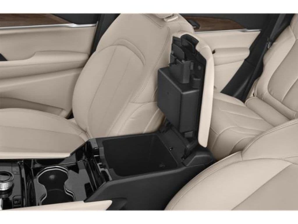 2022 Jeep Grand Cherokee 4xe view 14